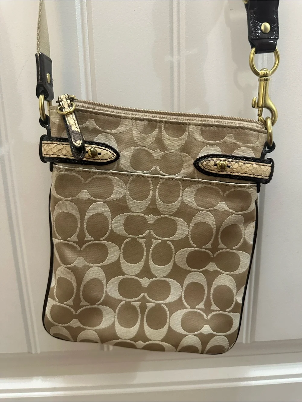 Coach crossbody beige